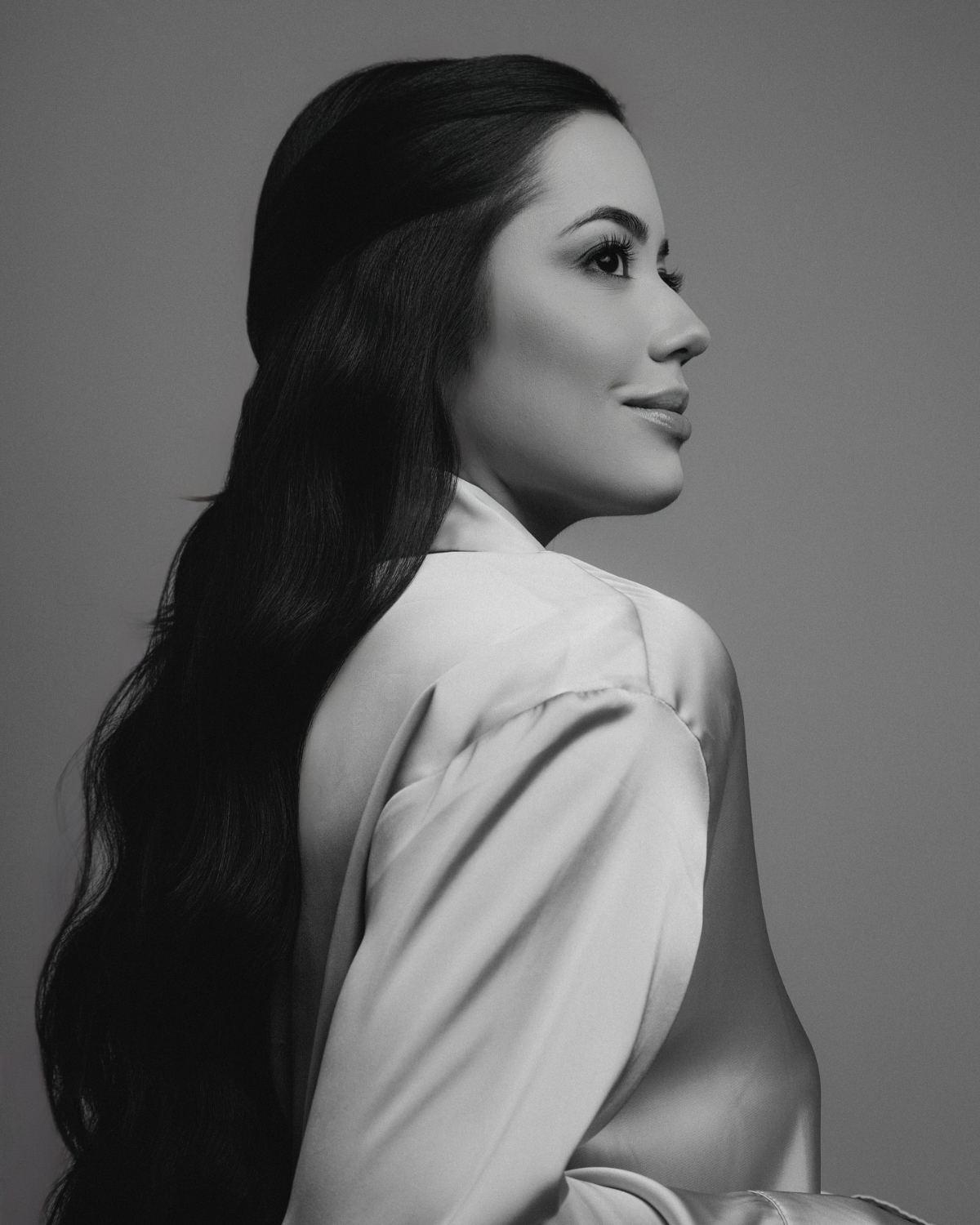 Dra. Isabella Machado — Dermatologista